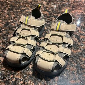 Toddler boys sandals